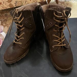 Denver Hayes Brown Ankle Boots